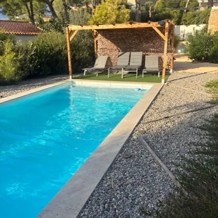 וילה Bas De Piscine 150m De La *